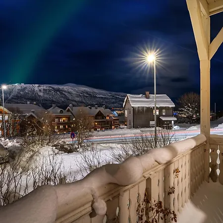 The Counts Gift, A Story By Arctic Homes Feriehus Tromsø